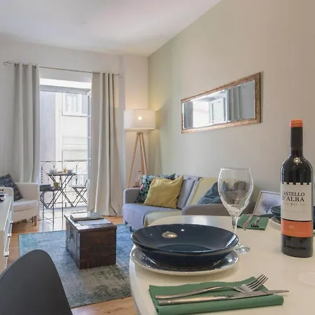 Lovelystay - Sunny Flat W/ Balcony Overseeing Graca And River Apartment Lisbon