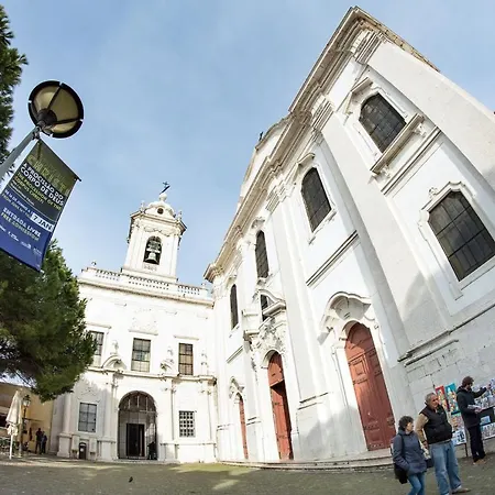 Lovelystay - Sunny Flat W/ Balcony Overseeing Graca And River Apartment Lisbon